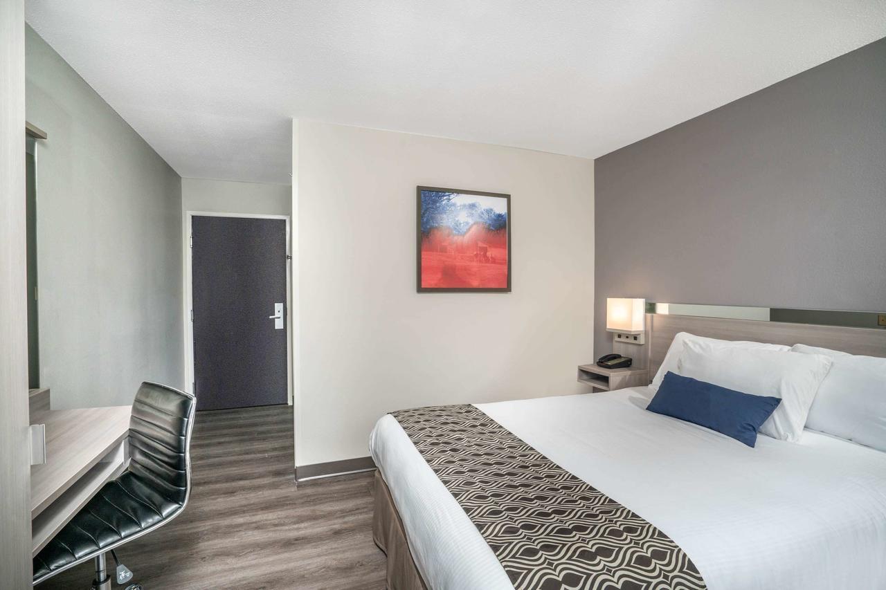Microtel Inn & Suites By Wyndham Nashville Exterior photo